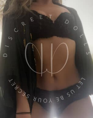 Petite Curvy Escort Toronto